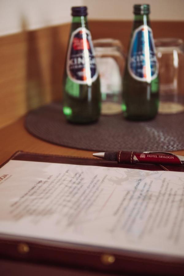 Hotel Trylogia Zielonka  Ngoại thất bức ảnh